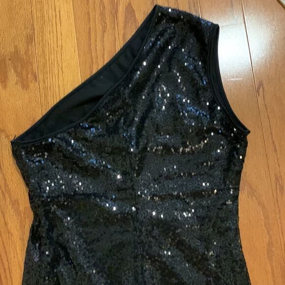 Maxi Medium one-shoulder formal sequened black dress NWOT - Picture 5 of 8